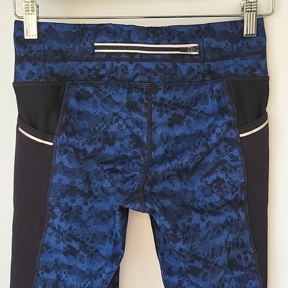 Athleta Blue Dabble Be Free Knicker Capri Leggings Size XS - Picture 5 of 15